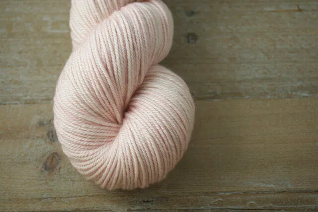 Magpie Fibers Swanky DK