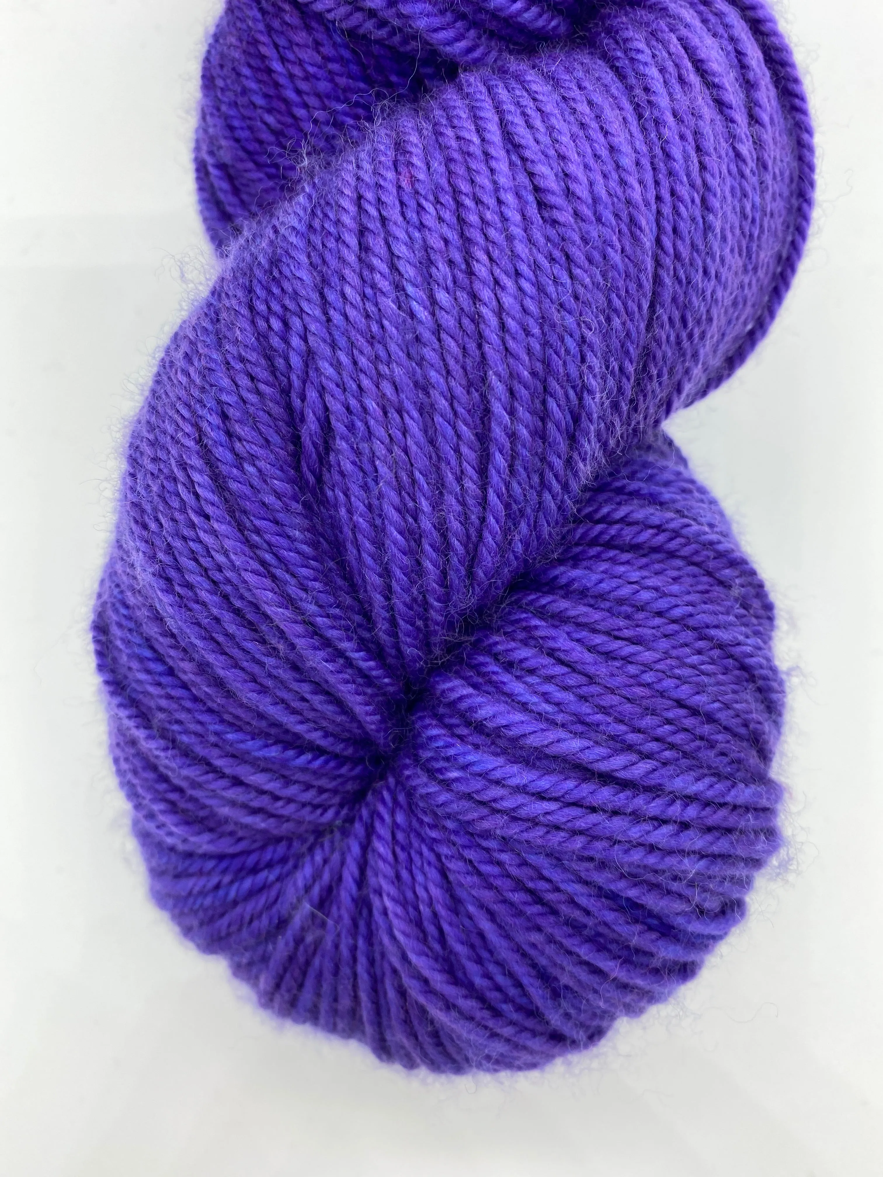 Magpie Fibers Swanky DK