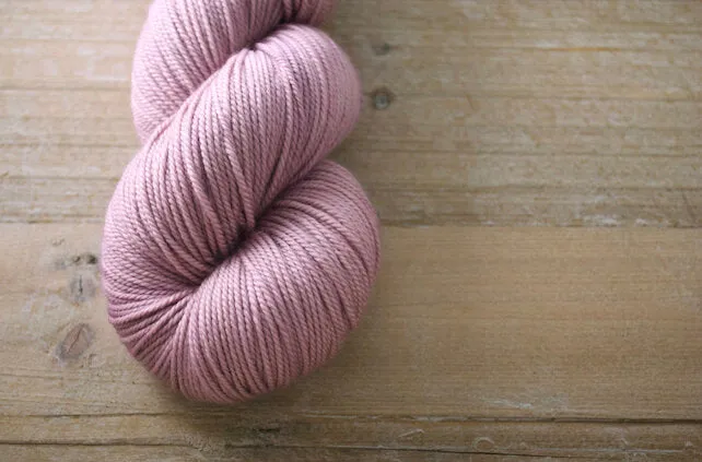 Magpie Fibers Swanky DK