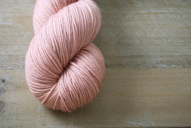 Magpie Fibers Swanky DK