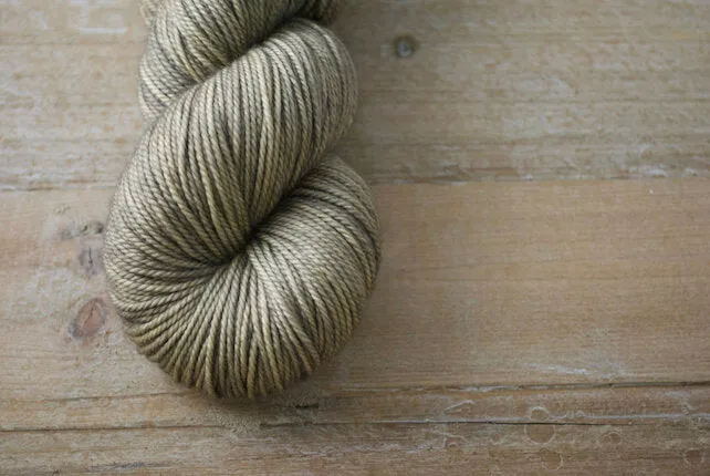 Magpie Fibers Swanky DK