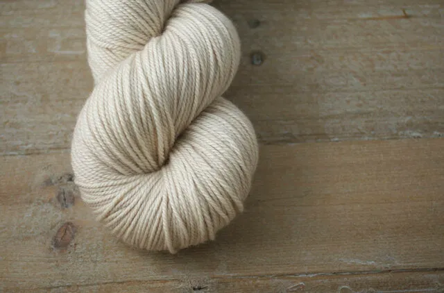 Magpie Fibers Swanky DK