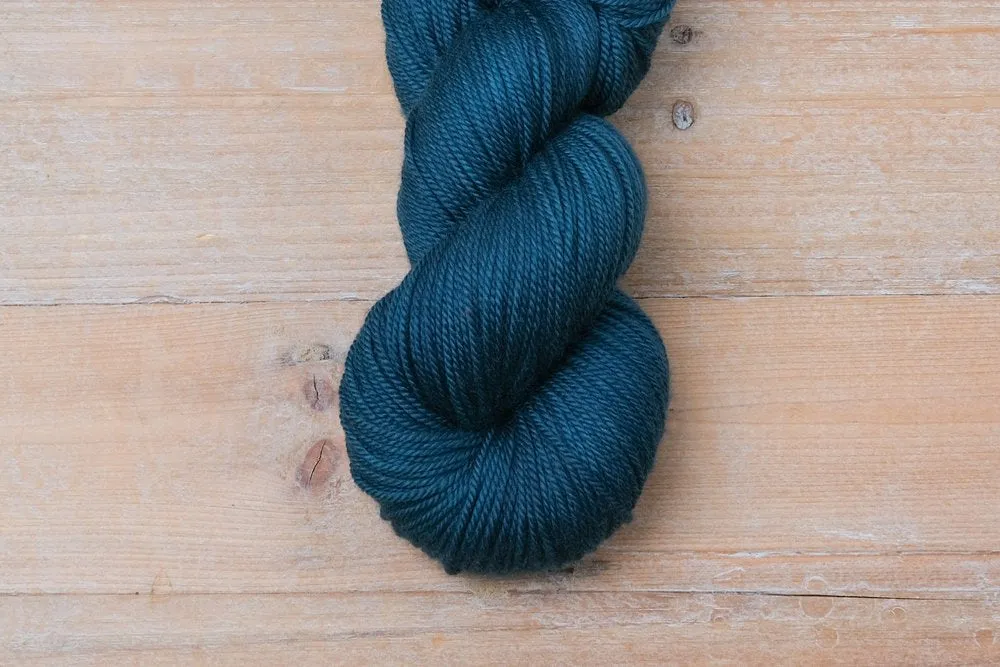 Magpie Fibers Swanky DK