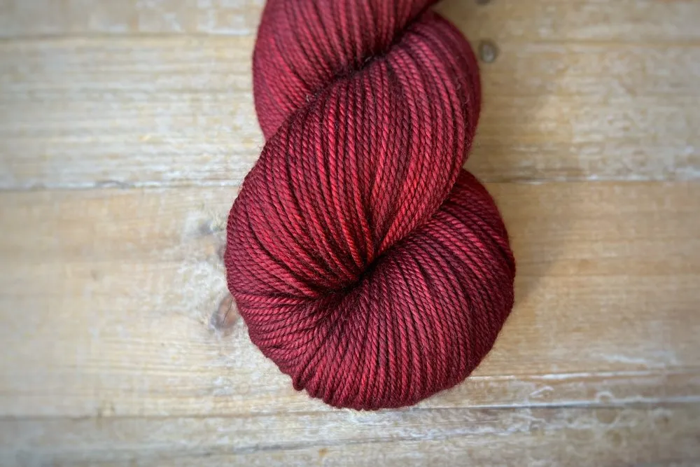 Magpie Fibers Swanky DK