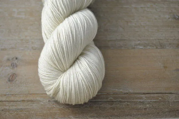 Magpie Fibers Swanky DK